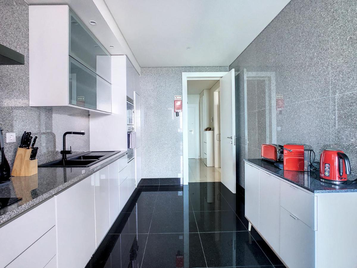 Over The Cliff Apartment By Lovelystay فونشال المظهر الخارجي الصورة